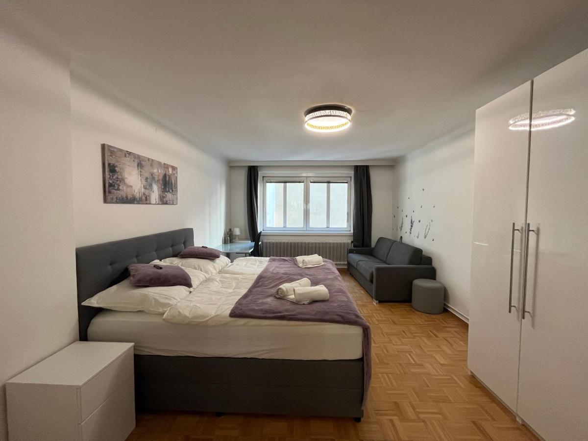 *Luxurious And Spacious Family Apartment* Wina Bagian luar foto